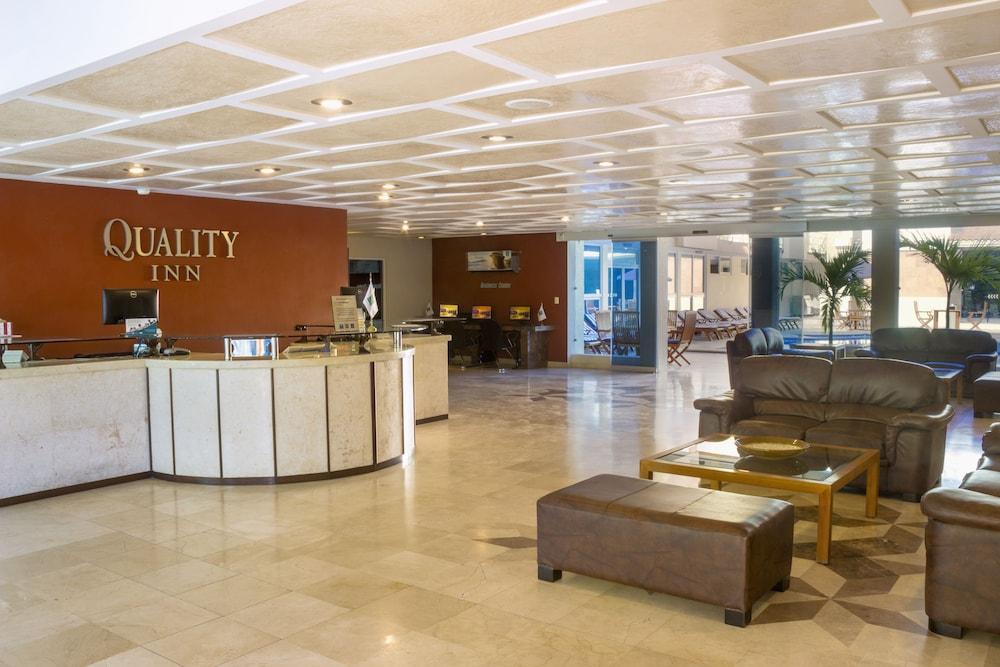 Quality Inn Mazatlán Eksteriør bilde
