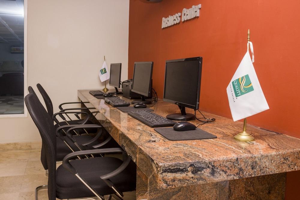 Quality Inn Mazatlán Eksteriør bilde
