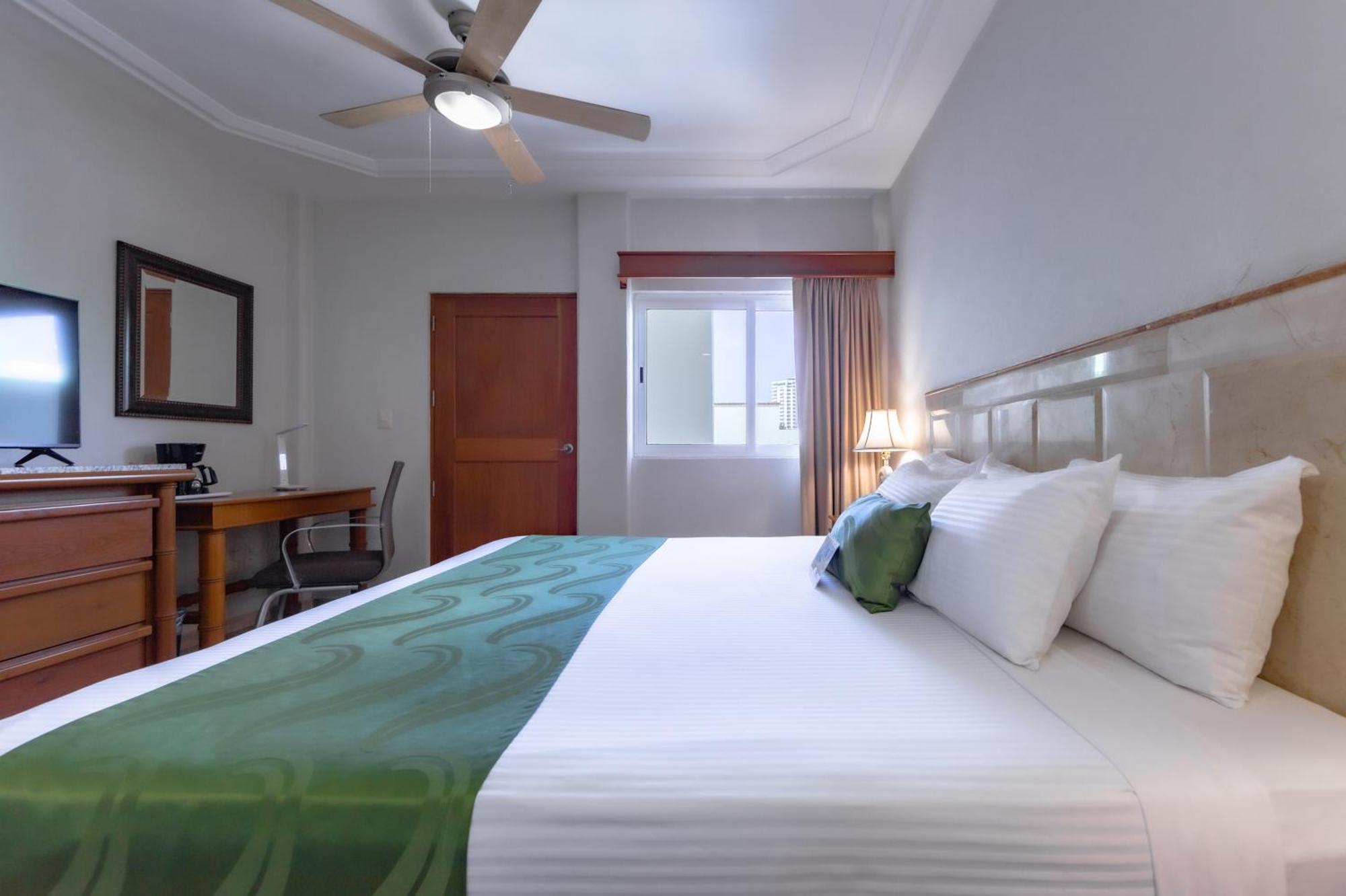 Quality Inn Mazatlán Eksteriør bilde