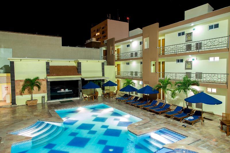 Quality Inn Mazatlán Eksteriør bilde